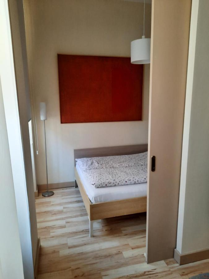 Apartment Good Night In - Aries *